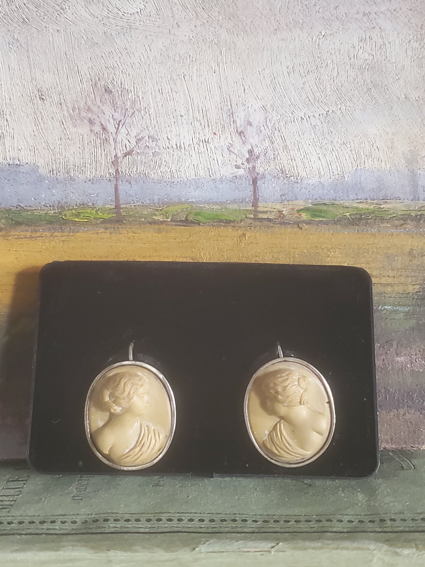 Paire de Boucles d'oreilles camées