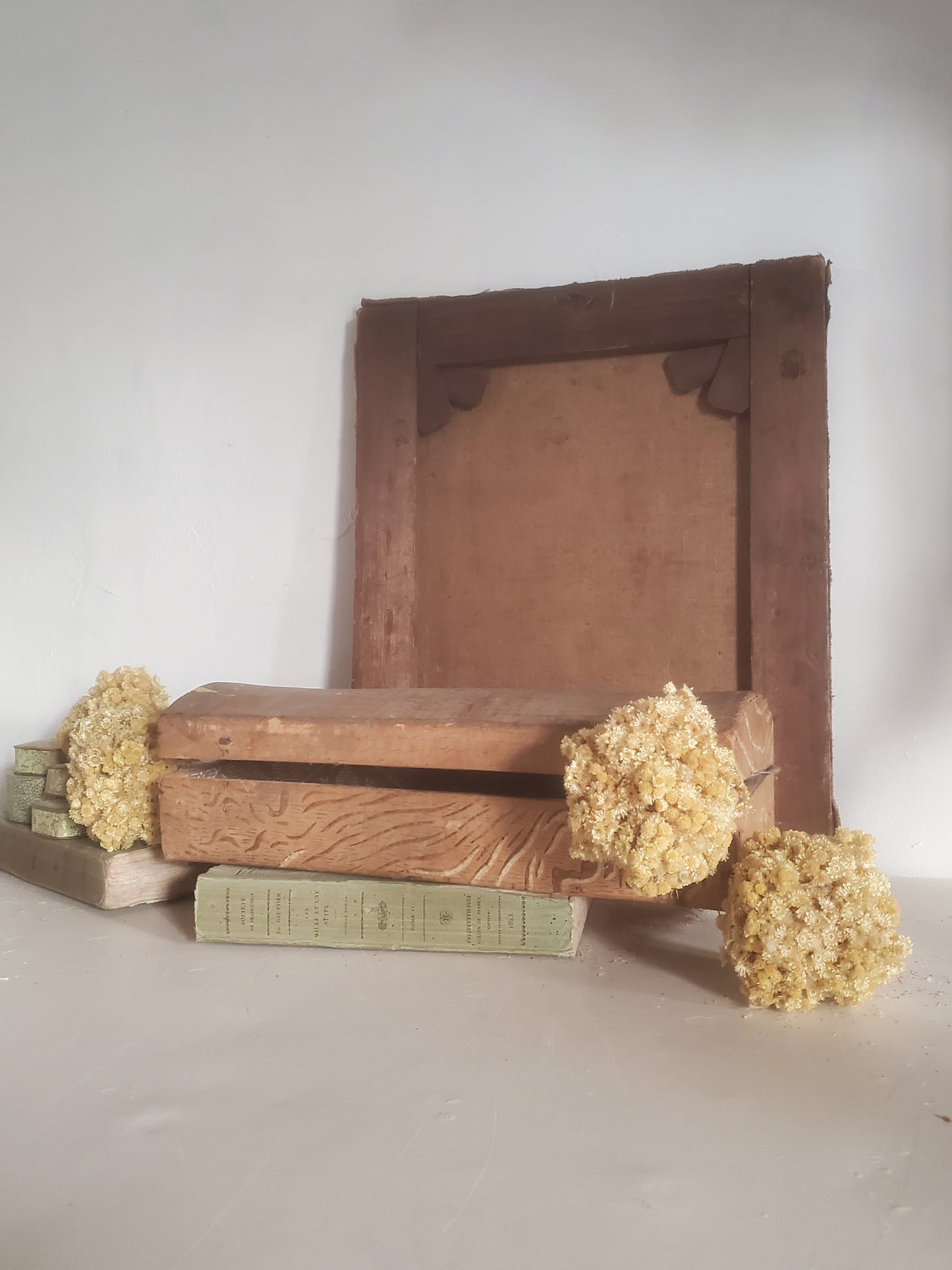 Coffret ancien habillé de papier peint