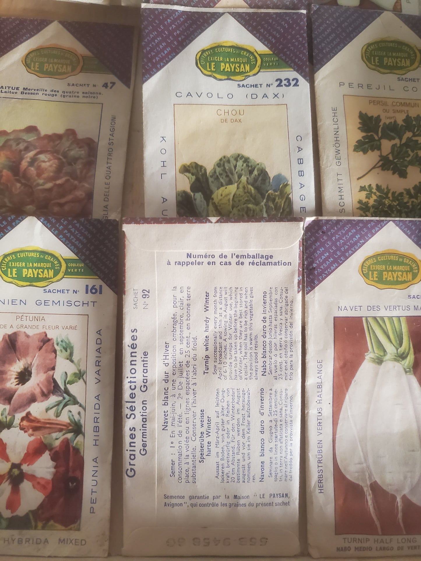 45 Sachets anciens de graines de légumes marque "Le Paysan"