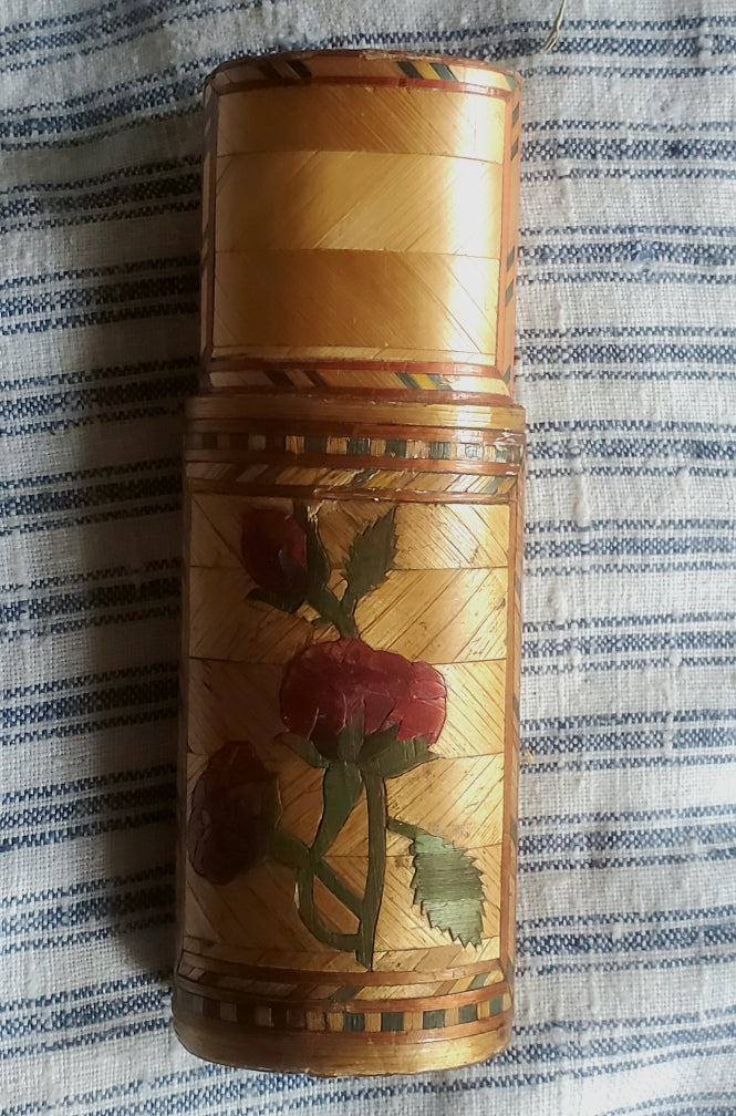Etui en marqueterie de paille