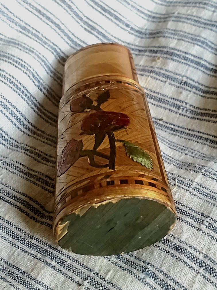 Etui en marqueterie de paille