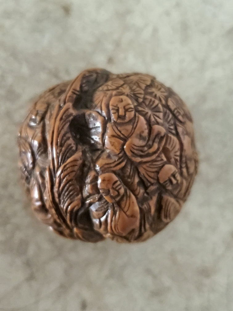 Noix amulette sculptée chinoise